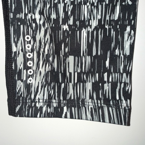 Nike Power Graphic Dri-FIT Tight Running Capri Crop Leggings Size Small - Picture 11 of 12